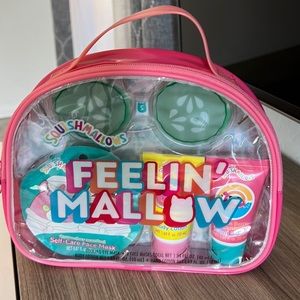 NWT RARE FIND! Kellytoy Feelin’ Mallow Squishmallow 6 Piece Spa Kit.